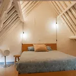 Cosy House Near Market