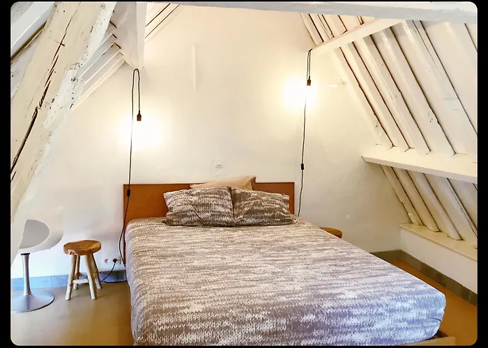 Cosy House Near Market